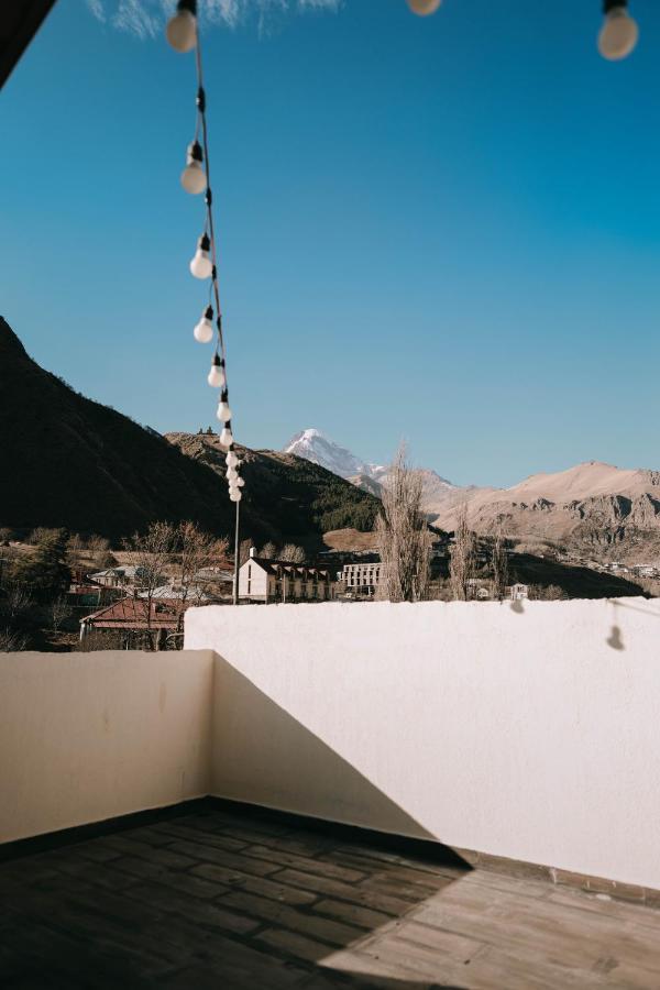 Paramount Kazbegi Buitenkant foto